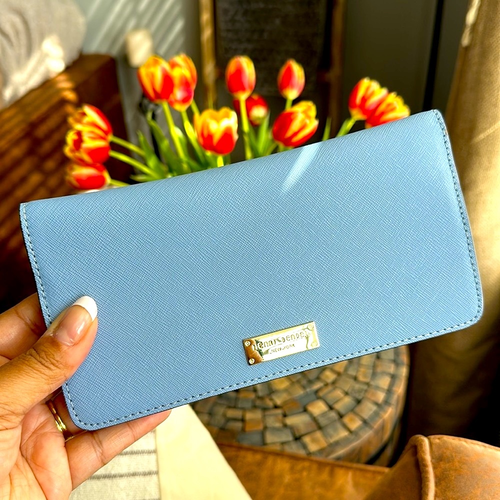 Henri Bendel Wallet & Clutch